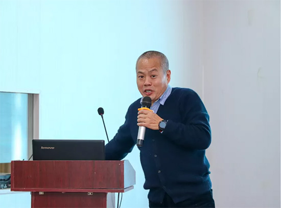 引傳統(tǒng)生產(chǎn)走新路,促轉(zhuǎn)型發(fā)展開新局——河南省肥料協(xié)會2020年年會在新鄉(xiāng)召開! 引傳統(tǒng)生產(chǎn)走新路,促轉(zhuǎn)型發(fā)展開新局——河南省肥料協(xié)會2020年年會在新鄉(xiāng)召開!